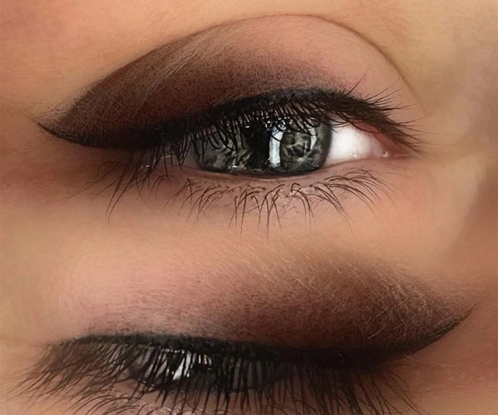 Permanent Eyeshadow Treatment - Long-Lasting Eye Definition & Beauty